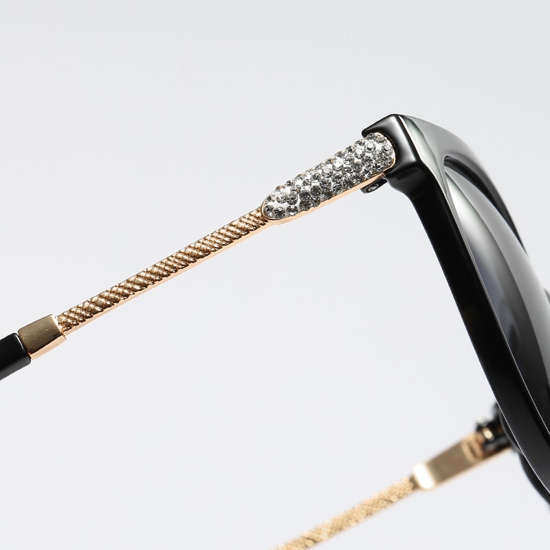 Women Luxury Glasses W1028 - Image 4